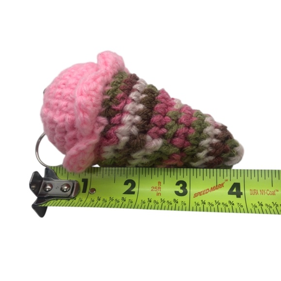 Strawberry Ice Cream with Pink Camo Cone Keychain - Picture 9 of 11